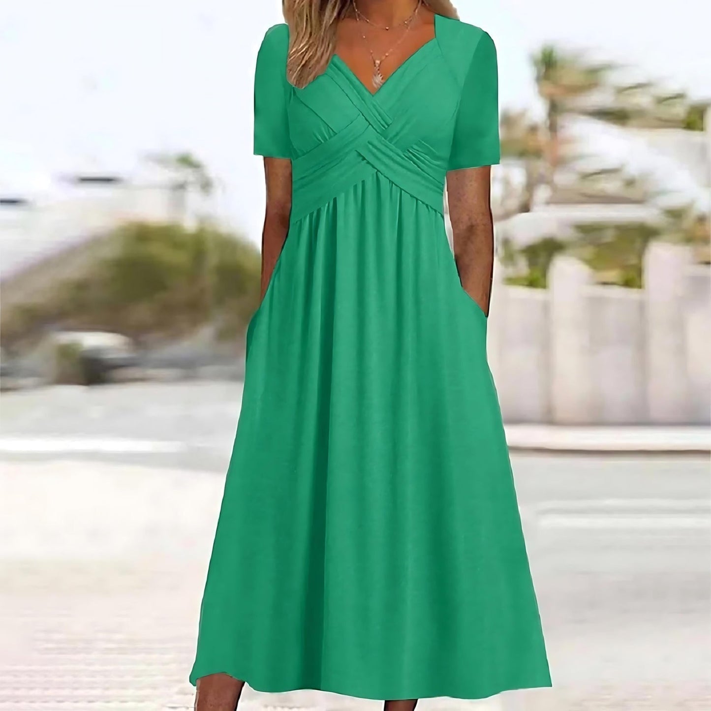 Sheena™ – Rento midimekko taskuilla