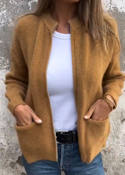Geraldine™ – Talvinen vetoketjullinen neuletakki